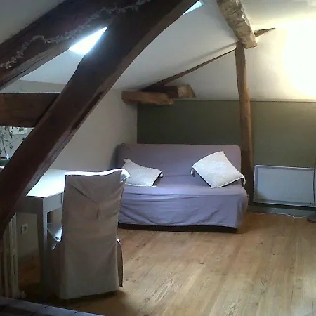 Sarl La Ferme Aux Fleurs 住宿加早餐酒店 Montpeyroux (Dordogne)